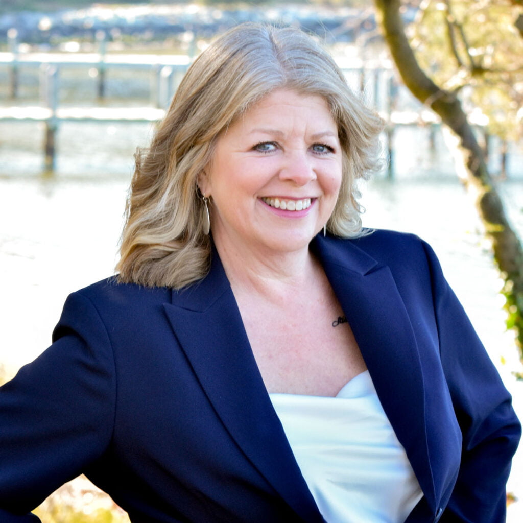 Shelly Gooding REALTOR, CENTURY 21 New Millennium